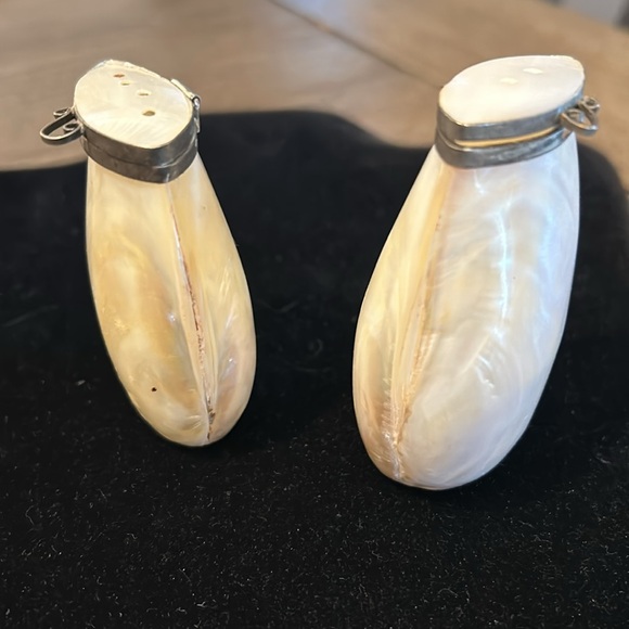 Antique vintage mother of pearl salt and pepper shakers 1 pr beautiful cut glass - Picture 9 of 14